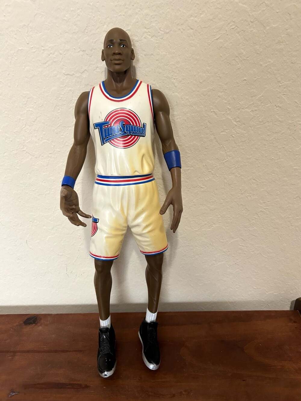 Playmates 1996 Michael Jordan Space Jam 15 Inch Talking Figure